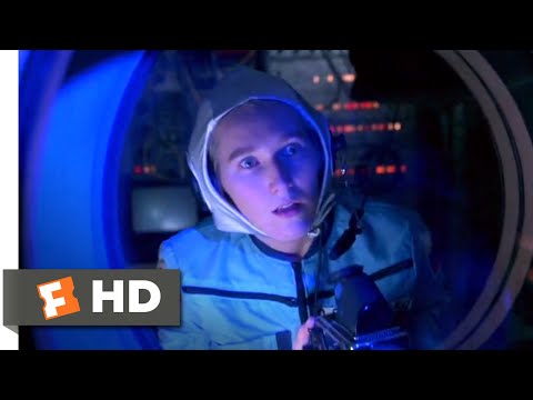 Virus (1998) – Space Station Power Surge Scene (1/10) | Movieclips