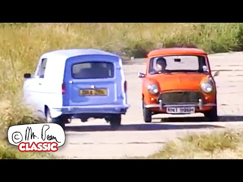 CAR CRASH! | Mr Bean Funny Clips | Classic Mr Bean