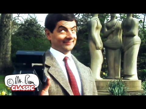 Mr Bean's SUMMER Sightseeing | Mr Bean Funny Clips | Classic Mr Bean