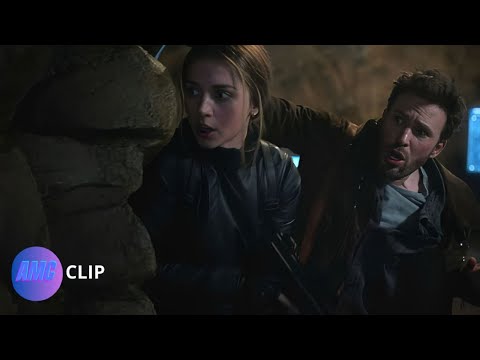 Ghosted – Sadie saves Cole Scene – Clip (5/10) – Movie Clip HD
